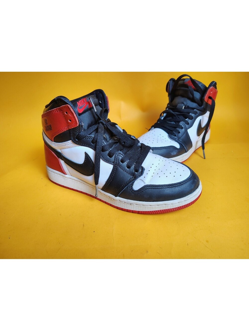 Air Jordan 1 High OG Black Toe Reimagined FD1437-106 Youth 7Y Women 8.5 Used